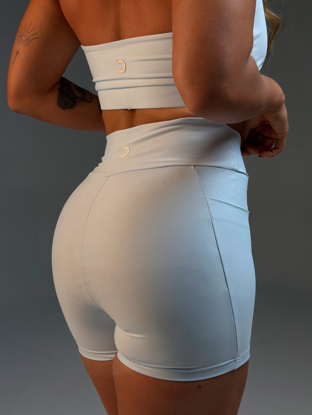 Essence Pocket Short